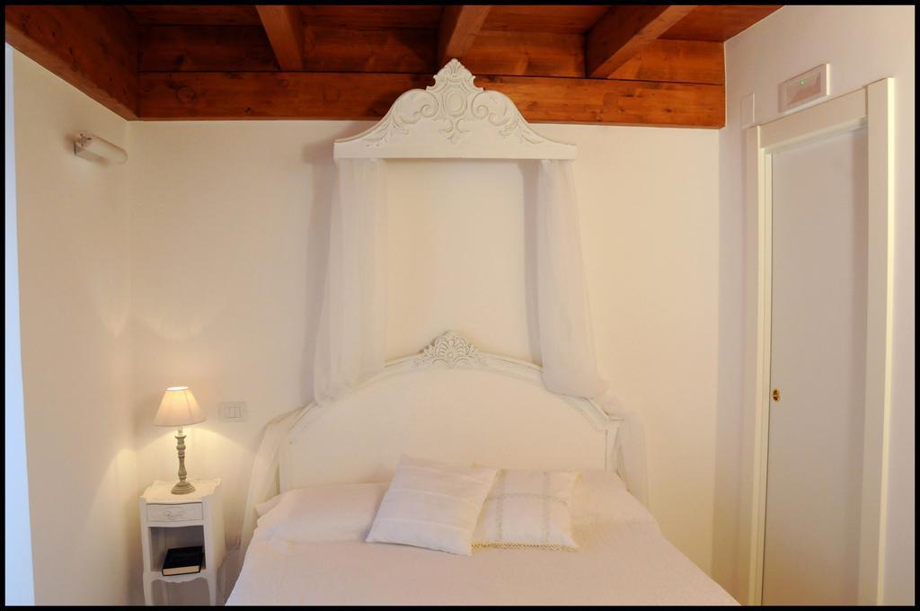 B&B Al Vecchio Borgo Барлетта Номер фото