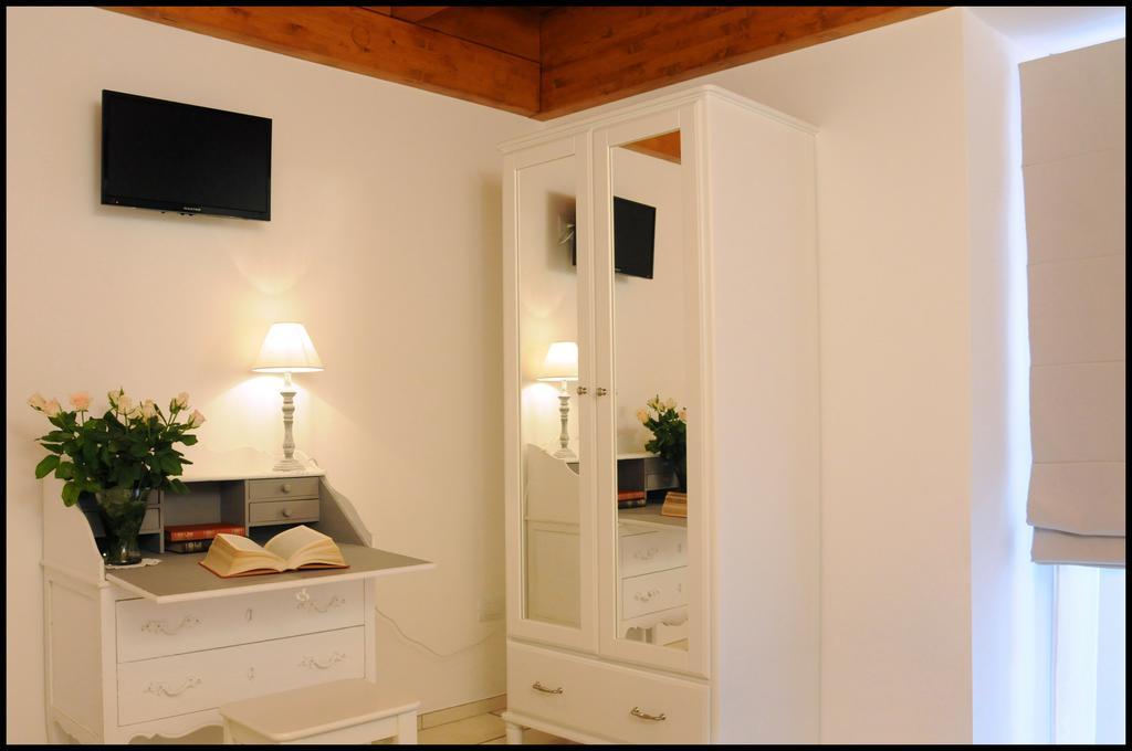 B&B Al Vecchio Borgo Барлетта Экстерьер фото
